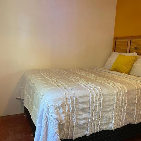 El Chirris B&B San Juan La Laguna Exterior photo